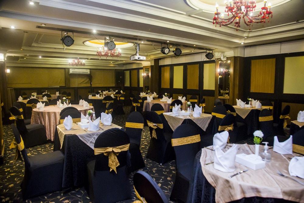 Marco Polo Hotel Dubai Bagian luar foto